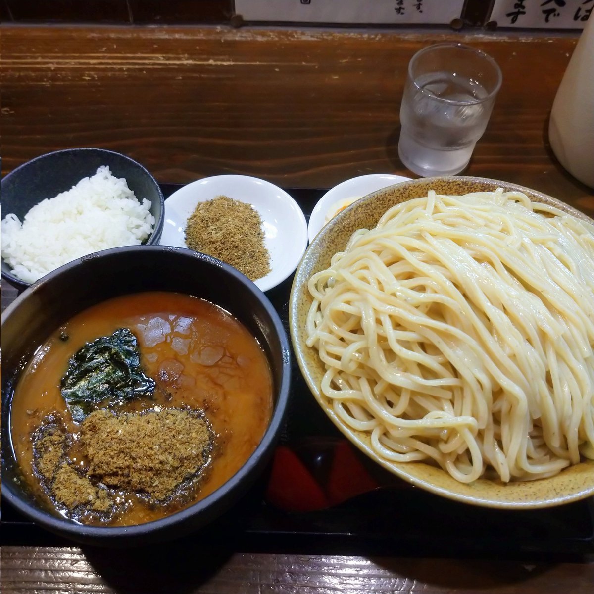 jp4450's tweet photo. 前回いつ来たか分からんくなるぶり!!
もちろん味玉も(裏側) https://t.co/y20uIIsB7E