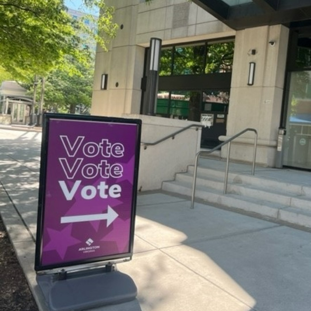 ArlingtonVA's tweet photo. Today is voting for the Democratic Primary Election. All Arlington polling places are open from 6 a.m. to 7 p.m. 

Confirm your polling place: https://t.co/nbRVx51DYU
7 Thing to Know now for the Democratic Primary Election: https://t.co/UmUDjs9zpp https://t.co/b03xabR8Et
