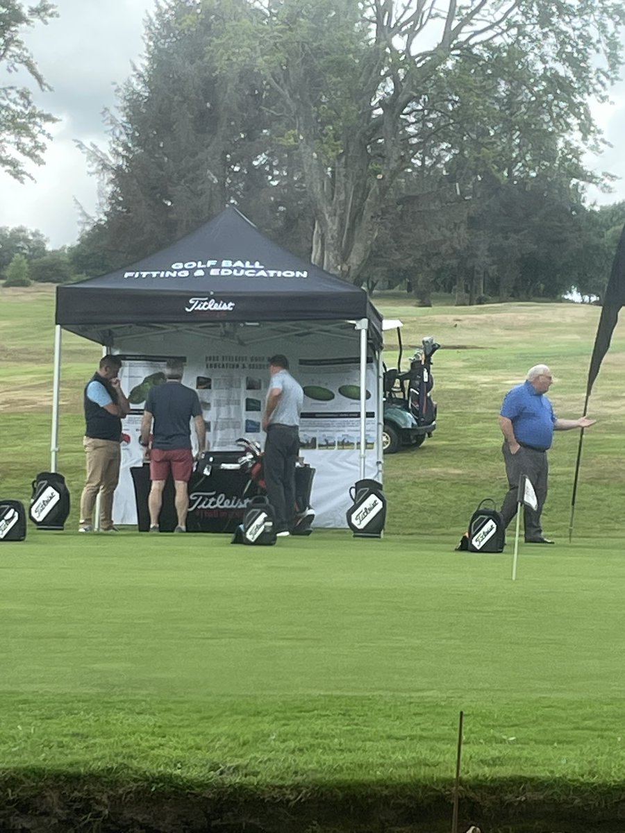 Come pay <a href="/Andy_Titleist/">Andy Buttar</a> of <a href="/TitleistEurope/">Titleist Europe</a> a visit before 1:00pm today to learn if you’re playing the correct ball for your game and take away some samples to try out at <a href="/gc_ranfurly/">RanfurlyCastleGC</a> 

#titleistgolf #golf #balleducationevent