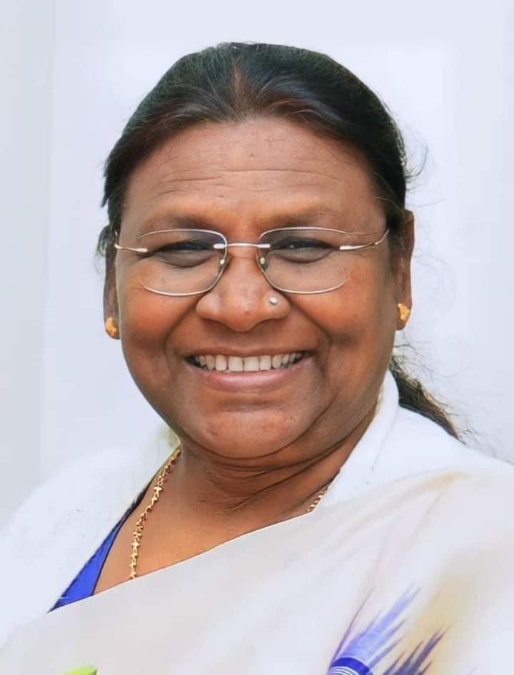 ActivitsSurjeet's tweet photo. @rashtrapatibhvn माननीय राष्ट्रपति श्रीमती द्रौपदी मुर्मू को जन्मदिन की हार्दिक बधाई एवं शुभकामनाएँ।  हम आपके उत्तम स्वास्थ्य एवं दीर्घायु जीवन की कामना करते हैं। #droptimurmu https://t.co/nvhPl4Iy6m