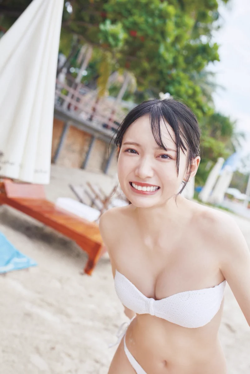 鈴木瞳美1st写真集 ひとめぼれ【公式】 on X: 