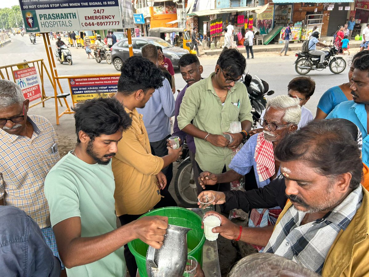 Hari_Socialist's tweet photo. • SFC WELFARE UPDATE |

For The Past 30 days We, North Chennai @Suriya_offl Anna Fans Club Members Has Been Relentlessly Providing Water Everyday To The People.

In Addition To Water, We Are Providing Butter Milk And Juice Too To The Public During All The Weekends.

We Have Got A Very Good Response From The Public. 

#Kanguva | #SFCWelfareWorks | @rajsekarpandian