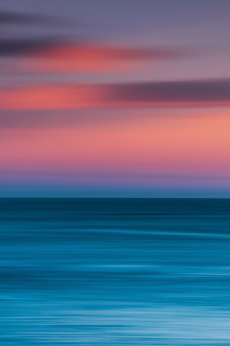 platouxx's tweet photo. GM photographers, artists and collectors 🌊 https://t.co/uCCgwyLH8f