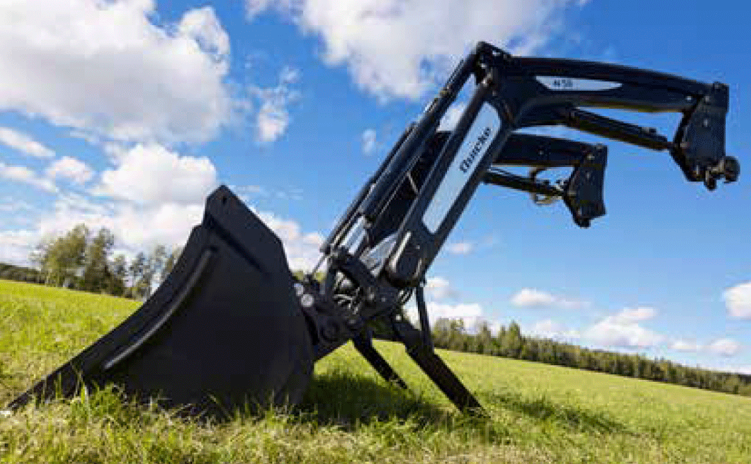 Quicke_UK's tweet photo. The Q-series has optimised visibility, work angles, and with its impressive Q-companion, you can be sure  you're working with superior quality and unmatched versatility.

Find out more: https://t.co/OHtj2metcE

Ask your dealer for a Q-Series
#QuickeUK #FrontLoaders #Q-Series https://t.co/KKh5pEhIaX