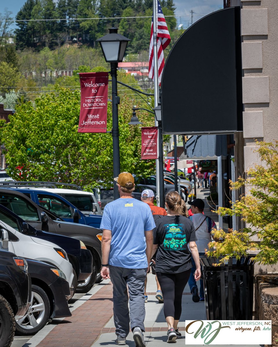 DownTownWJ's tweet photo. Welcome to West Jefferson's Historic Downtown 😍

#westjefferson #ashecountync #ashecounty #blueridgemountains #weekendgetaway #onlyinnc #lovenc #thecoolestcorner #ncmountains #ncsmalltowns #mountainlife #celebratenc https://t.co/6XoeH7u2Eh