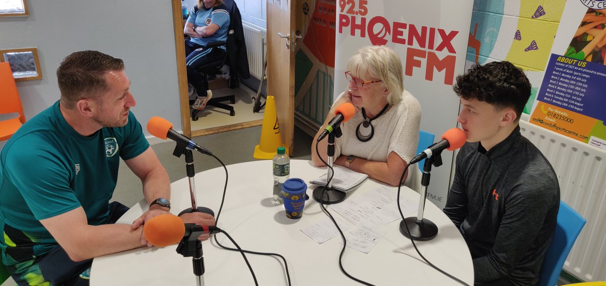 92.5 Phoenix FM tweet media