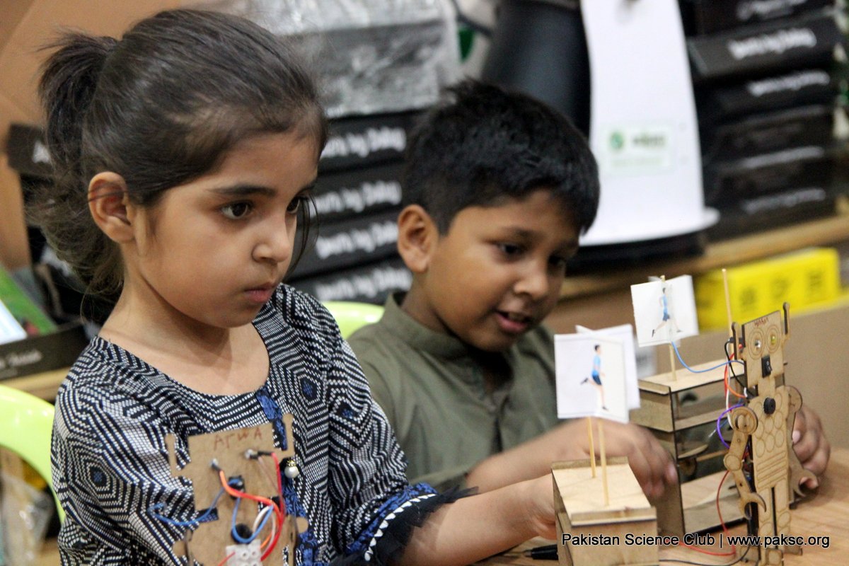 abddulrauf's tweet photo. Glimpse from @Pakscienceclub1 3rd #sciencecamp 
we are coming to Islamabad to organize the same camp with the collaboration of
@ECO4Science and @OfficialAIOU  

#STEM #STEAM #SCIENCE #Islamabad #STEMeducation https://t.co/ZLmWJfgf2x