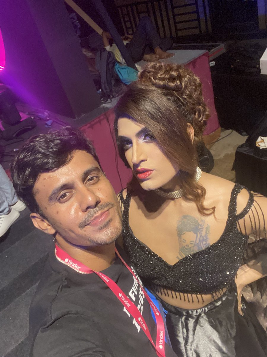 sumit201991's tweet photo. 1/2
Last weekend was supper energetic and memorable. It was awesome experience working with @gaysifamily for @Tinder_India Queer Made weekend at @PromenadeDLF. I met so many amazing artists, enterpenure, activist and friends.
#queermade #tinder #gaysi #delhi #tinderqueermade https://t.co/9YqbXG9V9C