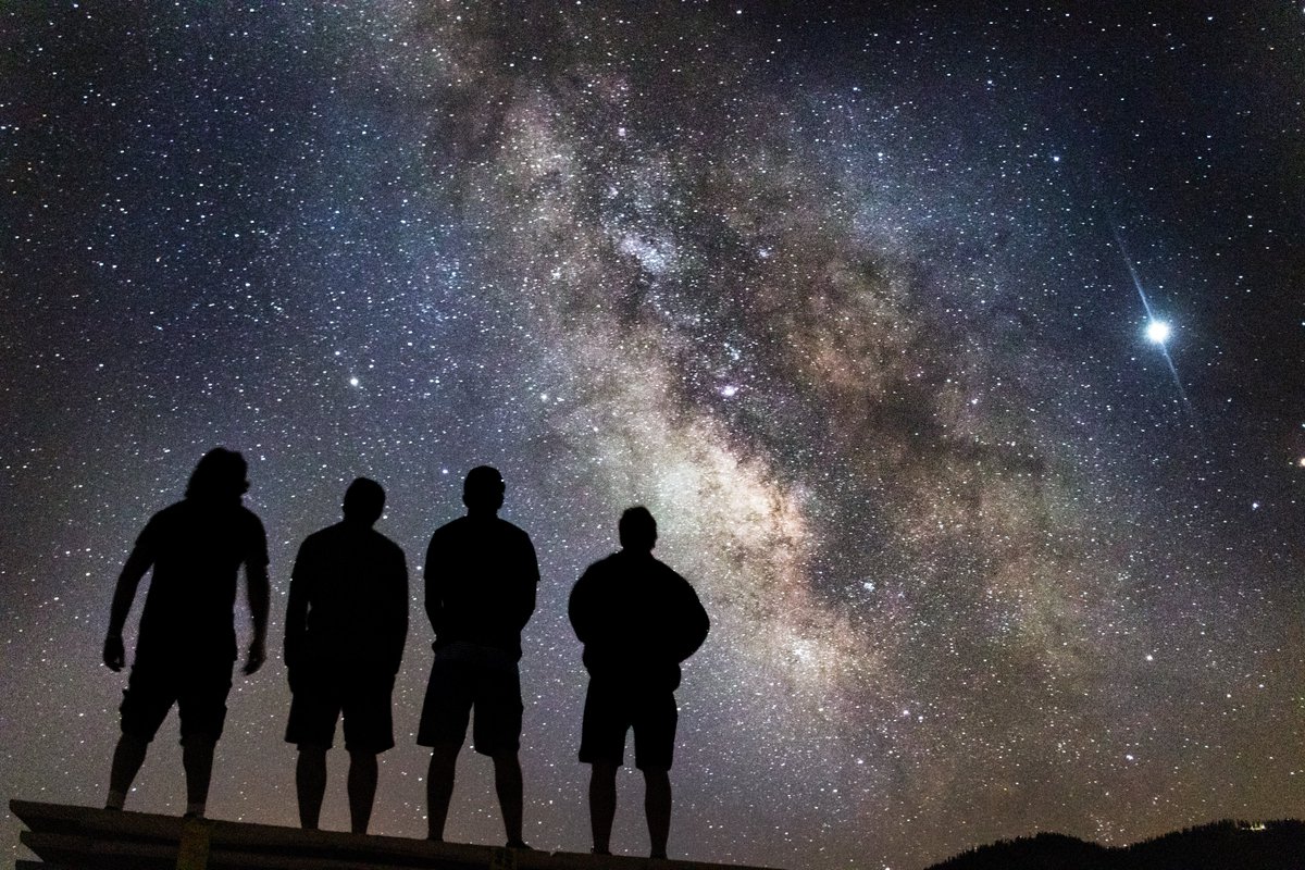 skycanvasglobal's tweet photo. Ready to dive into a universe of knowledge? 🌌 Join our inclusive Discord channel and unlock a gateway to endless learning and growth. 🌱 Together, let's explore new frontiers and expand our horizons! 🌟 https://t.co/dSAb61pX4h
