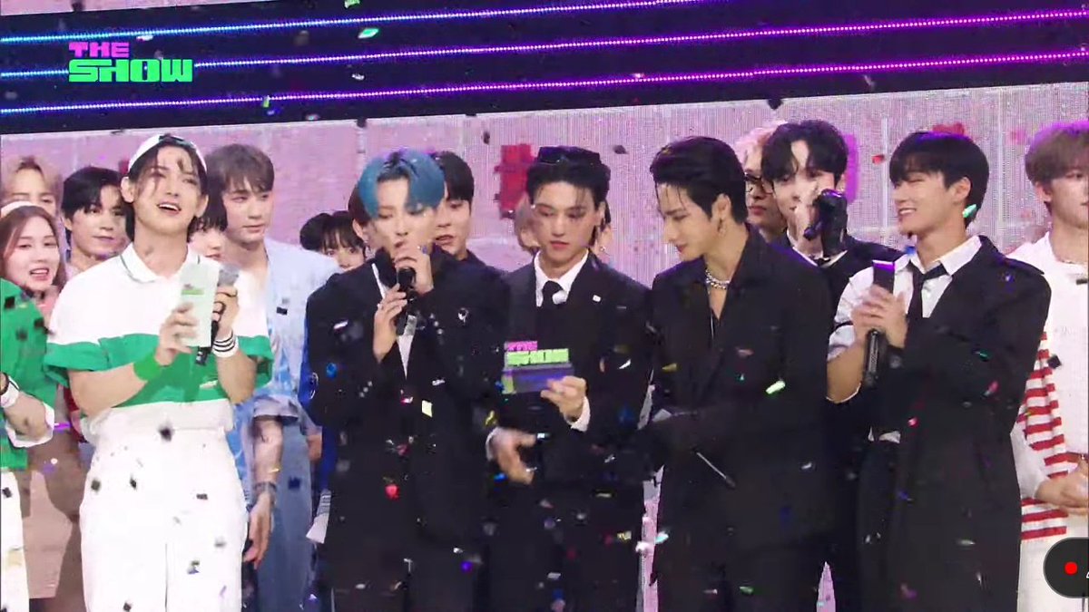 BOUNCY FIRST WIN 🥳🥳
#BOUNCY1stWin #BOUNCY
#ATEEZ #에이티즈 @ATEEZofficial

190620                       230620 
#ATEEZ1stWin         #ATEEZ14thWin