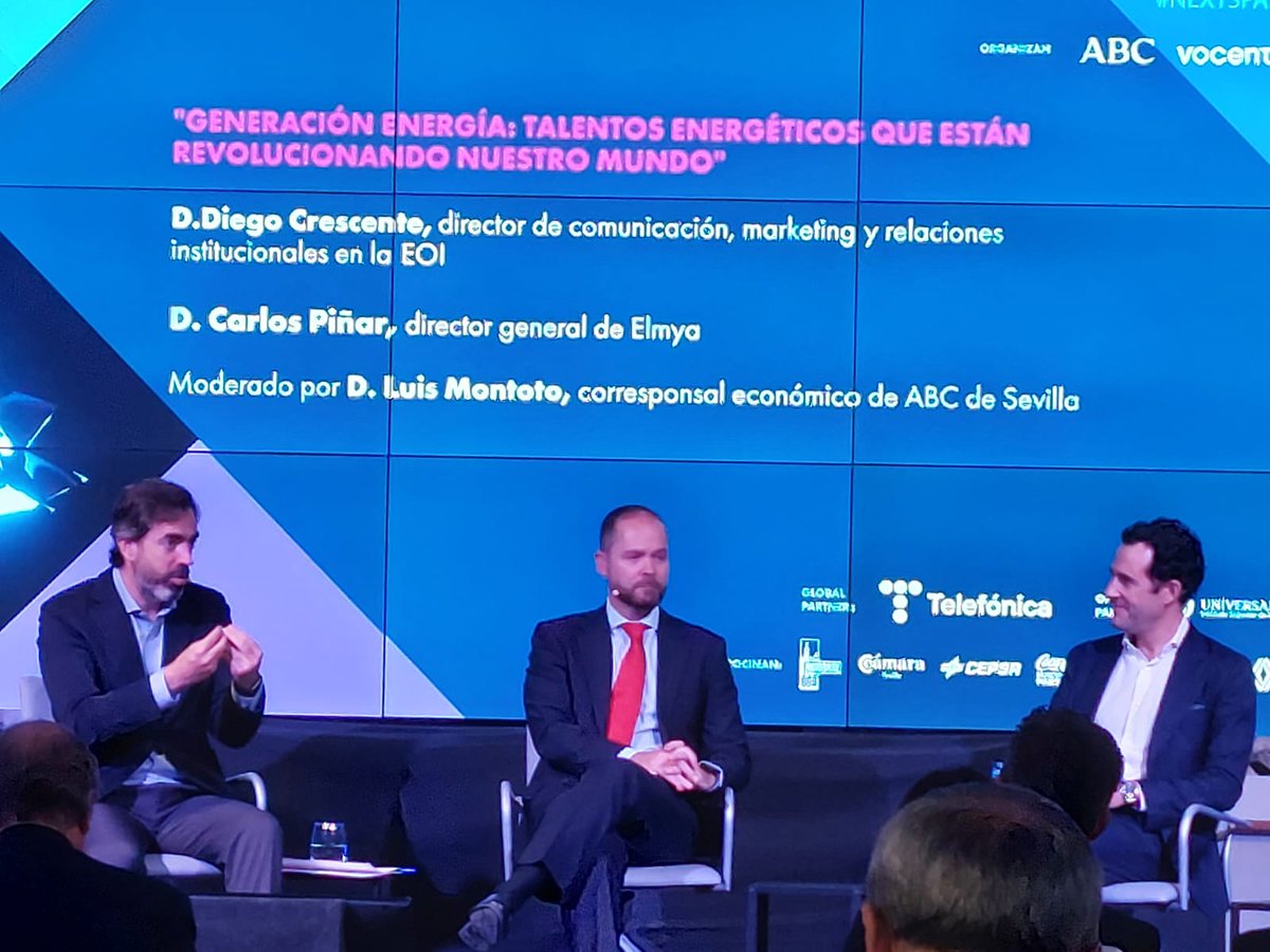 📢Nuestro Dircom @quintoterelio participa en el #ForoNext para explicar la necesidad que tienen las empresas de contar con perfiles  especializados en el sector energético. 

#somosEOI 
#EOIconsciente