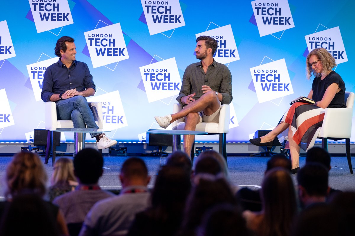 jobandtalent_hq's tweet image. 🎙️ How does corporate culture fuel innovation and talent retention? This question was explored at #LondonTechWeek2023, a leading European tech event. Our Co-founder &amp;amp; Co-CEO Juan Urdiales joined Hanno Renner, CEO of @PersonioHR, to dive into this topic with 700+ attendees. (1/3)