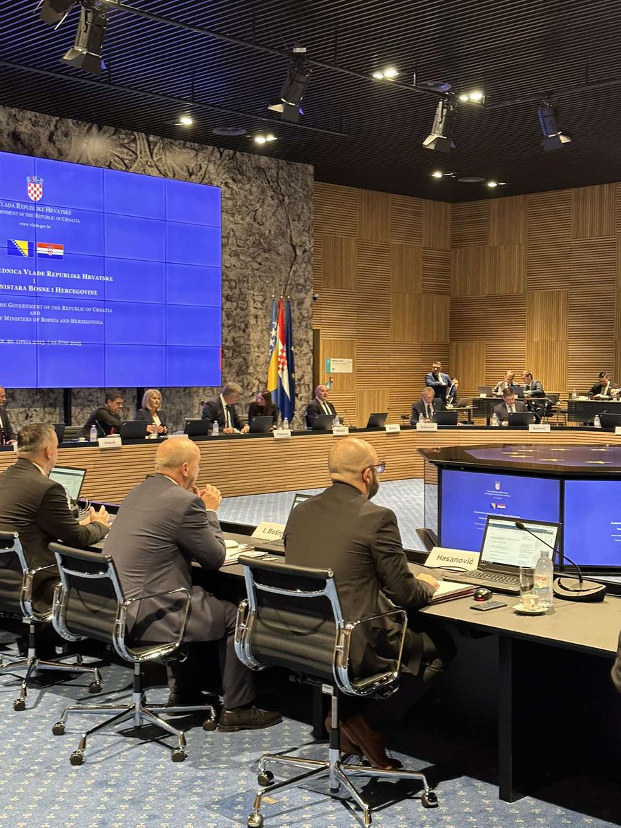 Zamjenik ministra finansija i trezora BiH Muhamed Hasanović na 3. zajedničkoj sjednici <a href="/Vijeceministara/">Vijeće ministara BiH</a> i #VLadeHr