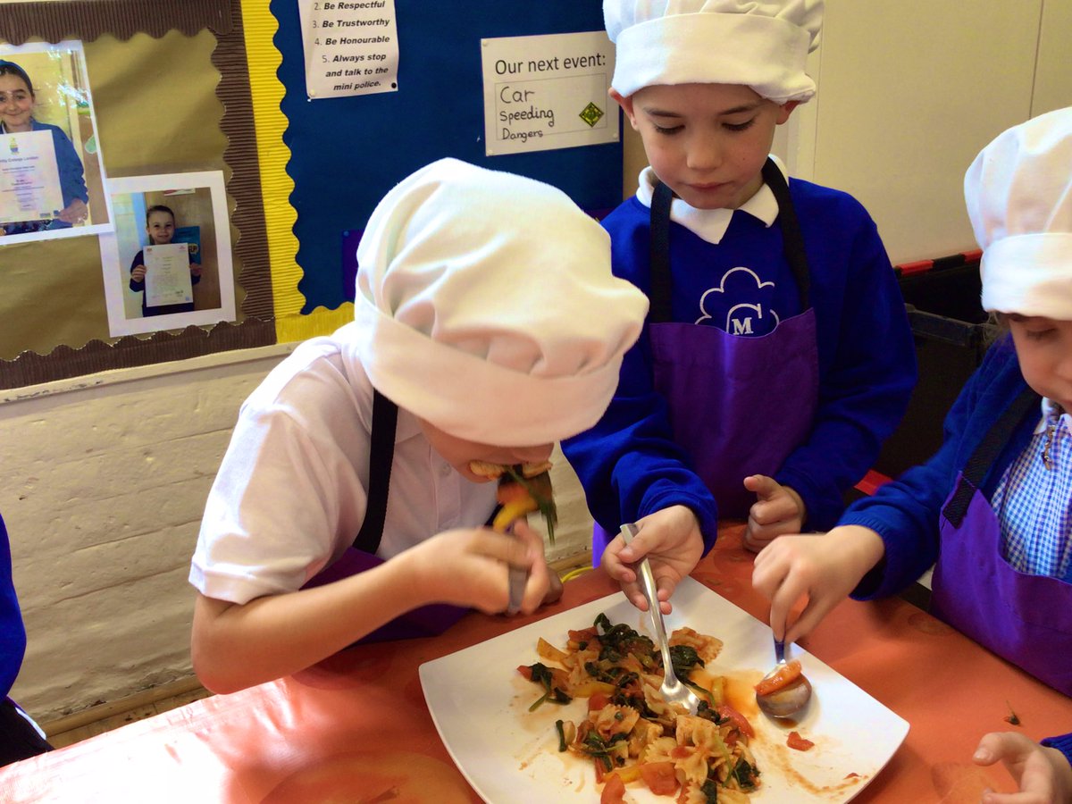 MCPS_Maple (@mcps_maple) on Twitter photo Year 1 and 2 also had great fun cooking with Chef Darren <a href="/Rootstofood/">Darren Tinkler</a> it tasted delicious ππ§βπ³π©βπ³π₯ Year 1 and 2 also had great fun cooking with Chef Darren <a href="/Rootstofood/">Darren Tinkler</a> it tasted delicious ππ§βπ³π©βπ³π₯