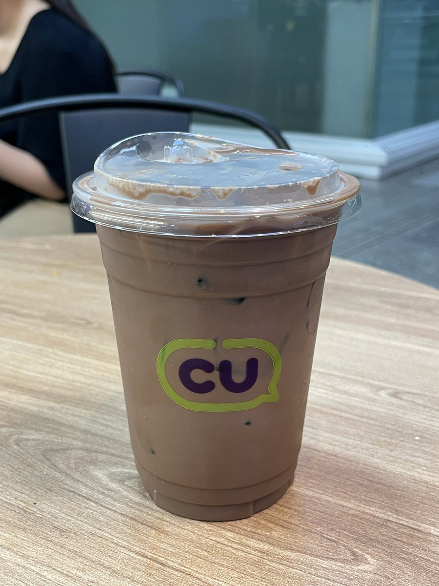 glowithmarshhh's tweet photo. dah penat gatekeeping, whys no one talking about CU Mart punya iced milk chocolate?

it is sooo good and harga dia bawah rm10 je! https://t.co/qTgk5qMSh6