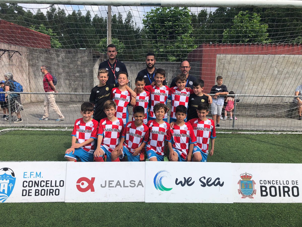 CDLugoCanteira's tweet photo. |BENXAMÍN A| 📋

🏆 Trofeo Fútbol Base Abanqueira 🏆

𝗙𝗮𝘀𝗲 𝗱𝗲 𝗚𝗿𝘂𝗽𝗼𝘀
🆚 @ozajuvenilsd (1-1)
🆚 @EscuelaDenis (1-2)
🆚 @atleticocuntis (6-0)

#ForzaLugo https://t.co/k8tl9A1vpQ