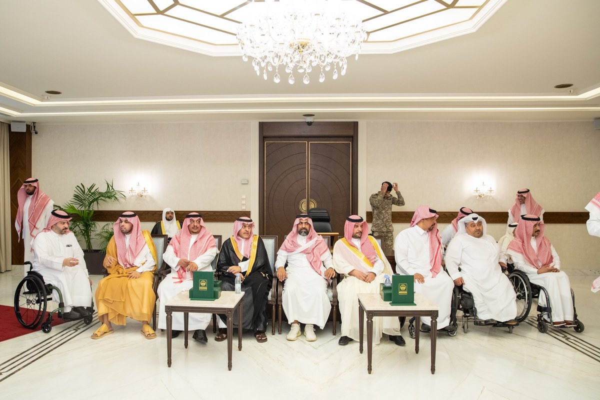 emara_sharqia's tweet photo. وأشاد سمو أمير المنطقة الشرقية بما تقدمه حكومة خادم الحرمين الشريفين الملك سلمان بن عبدالعزيز ومتابعة صاحب السمو الملكي الأمير محمد بن سلمان بن عبدالعزيز ولي العهد رئيس مجلس الوزراء "حفظهما الله" من دعم ورعاية للأشخاص ذوي الإعاقة والحرص على مساعدتهم وتمكينهم. https://t.co/Iqnu2vaZWm