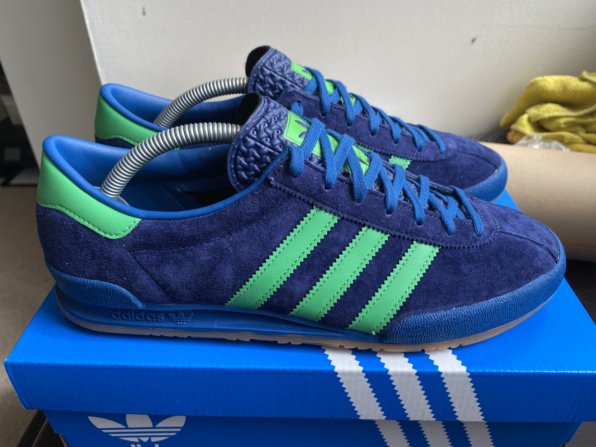 just arrived 👌👌👌
crazy that they didn't release these as Bern mk2 
might have to add the lettering at some point 
#adidas