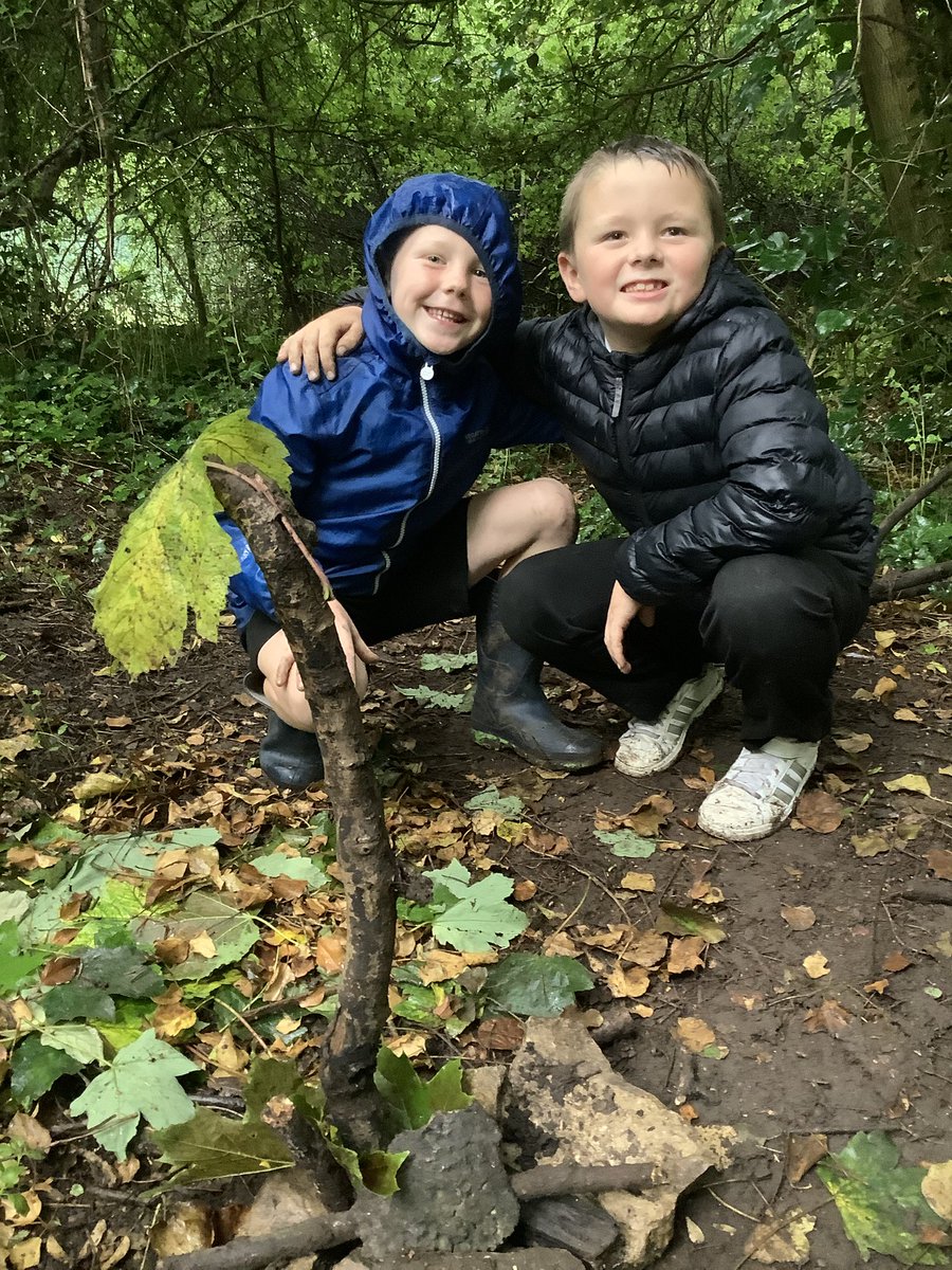 BandBschool's tweet photo. As a part of Sustainability Week, KS1 were inspired by Andy Goldsworthy’s natural Land Art. We went up to forest school to create our own Land Art using natural materials! #BandBSTEM #BandBForestSchool #SustainabilityWeek @mrsdpriscience @eboractrust https://t.co/Xih2TI1sAf