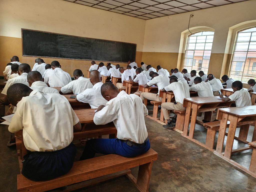 GsKansiB's tweet photo. Today at @GsKansiB, third term examination has started. The management of GS Kansi B thanks @NESA_Rwanda for his good preparation of those Exams! We also thank @GisagaraDistr for its kind support in order to promote Education to the highest level as @Rwanda_Edu always encourage. https://t.co/leaJty92vp