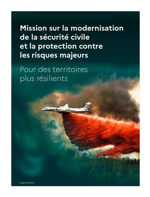 Il y a quelques jours j’ai remis au Président de la République mon rapport sur la mission de modernisation de la #SécuritéCivile et de protection contre les risques majeurs qu’il avait souhaité me confier à l’automne dernier. #RisquesMajeurs #MissionFalco