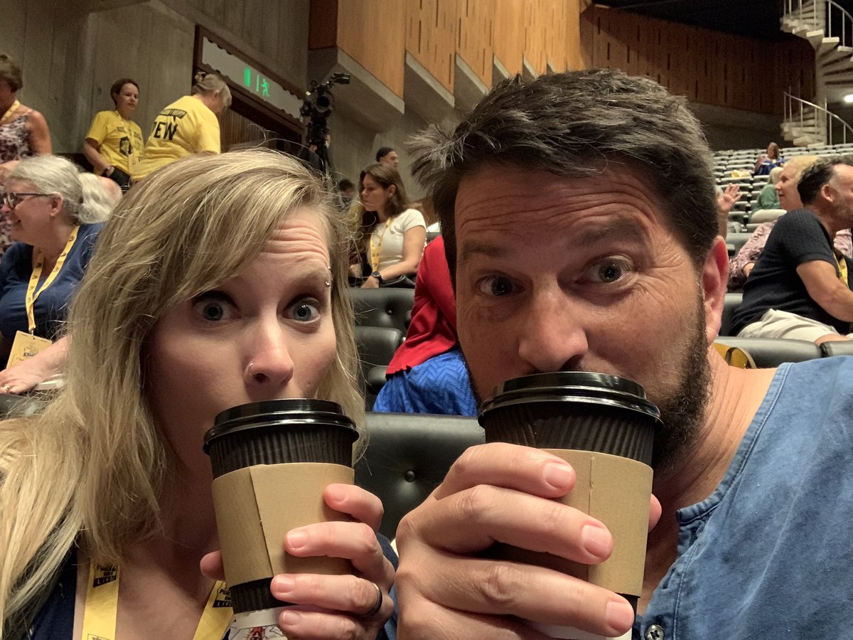 DeekRhew's tweet photo. Erin and I were up at 5:30 AM after traveling from the US to London. But with a little caffeine infusion we are rockin’ the #SPSLive2023 !#SelfPublishingFormula https://t.co/xvYDlg1Wj1