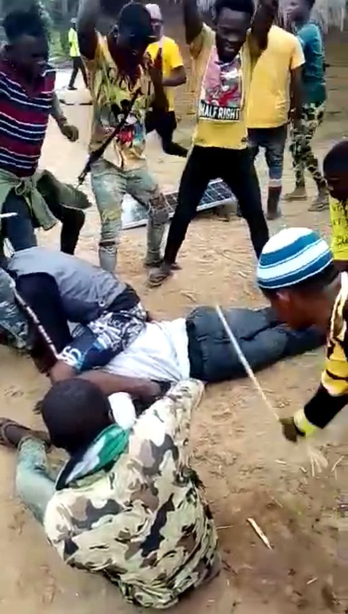 It is very unsettling the amount of complicit shown in the mishandling of the #RDC instability! It is beyond clear how much value the words of, for example <a href="/SecBlinken/">Secretary Antony Blinken</a> <a href="/StateDept/">Department of State</a> carry when they deliberately turn a blind eye to the SELF-INFLICTED instability in #RDC to blame🇷🇼