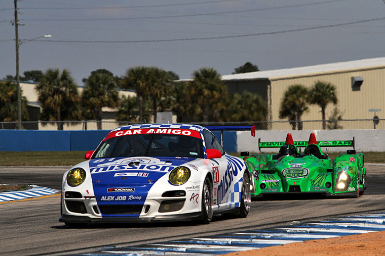 Elsewhere in America, ALMS's GT1 category died and grid fillers were needed. 997 Cups populated the new GTC class from 2009. The same teams battling Mazda in Grand Am brought their Porsches to ALMS's many world-class races, like those at Sebring and Road Atlanta! (1/4) #GTCatalog