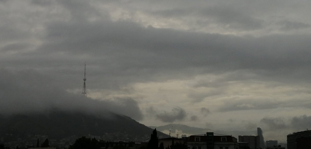 Сегодня в Тбилиси как будто осень