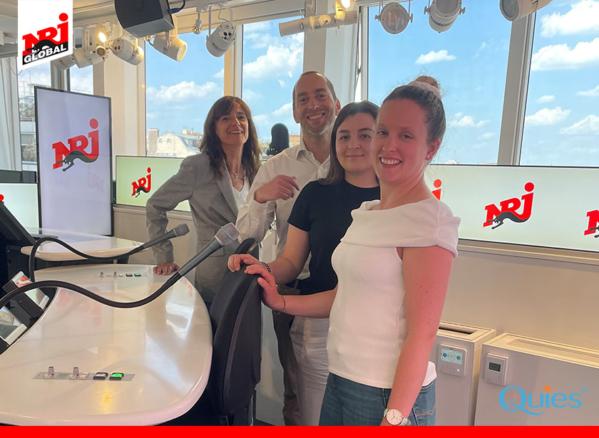NrjGlobal's tweet photo. 🌞@NrjGlobal a eu le plaisir d'accueillir l'équipe de #Quies, venue pour découvrir les coulisses de notre studio #Dalida !🌟

🎙C'était aussi l'occasion de découvrir les #backstages de l'enregistrement, tel que le nouveau podcast signé #NRJ et #Quies : "Sur ses deux oreilles" !👂 https://t.co/PJBVSBEGFE