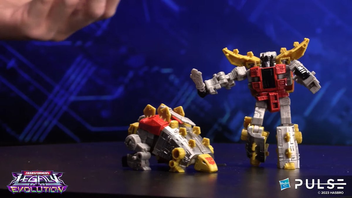 Final Core Class Dinobot: Snarl! #Transformers #HasbroPulse #Hasbro