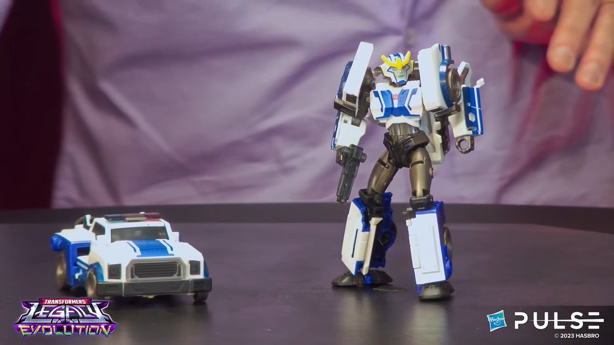 tfwiki's tweet photo. #Transformers https://t.co/145qbOgWQr
