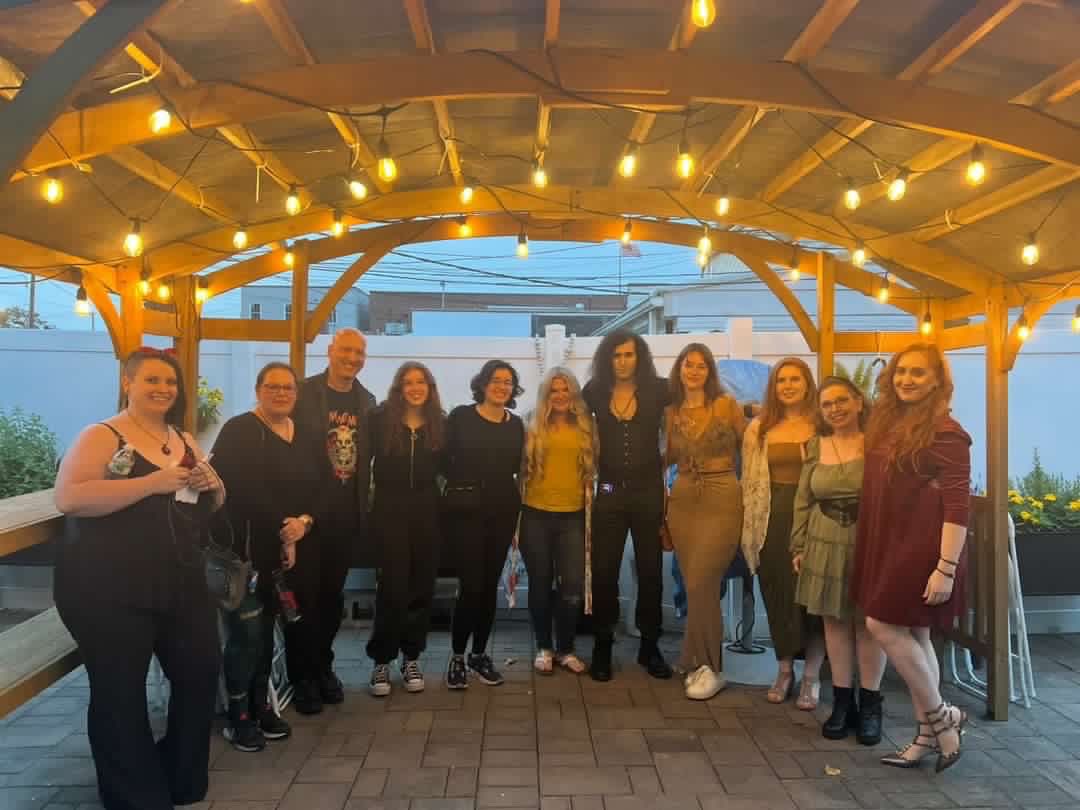 XSephrynaX's tweet photo. Credit For The Pic Goes To Jack Townson

Seeing All Of These Fangfam Members Was Just Amazing

#fangfam #jacktownson #adaytoremember https://t.co/gcw6H5qYqv
