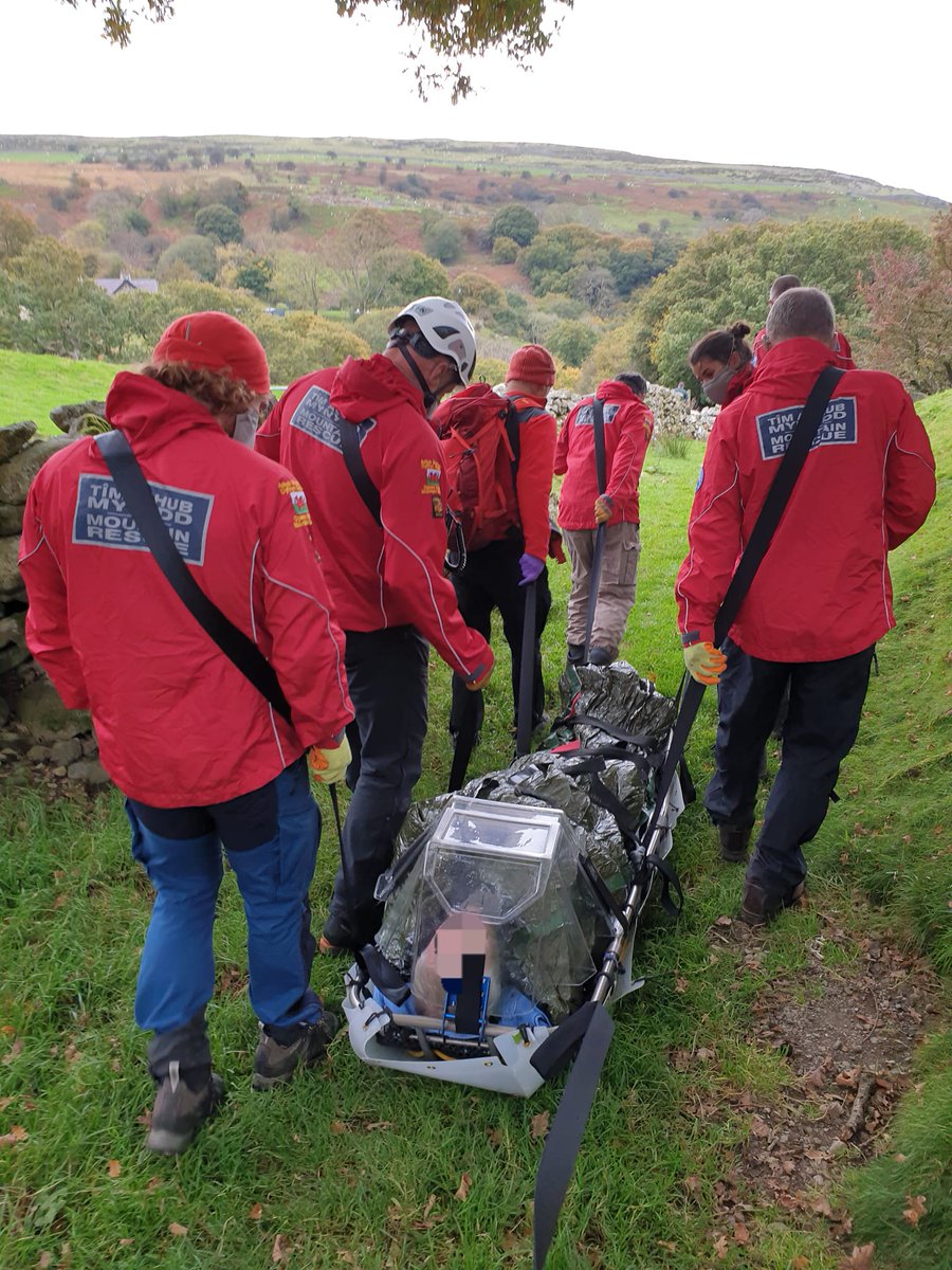 Whatever #adventures youre #planning this #summer make sure that you #pack your #Blizzard #Blanket! As used by #mountainrescue &amp; #EMS #hypothermia #prevention #treatment #firstaid #survival #mountains #walking #cycling #running #climbing #rambling #nationalparks #eryri #Yrwyddfa