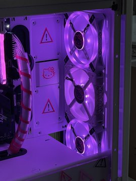 fursuitmaniafam's tweet image. 😮‍💨

 #CustomPC #kawaiigirl #kawaiipc #kawaiigamingsetup #sanrio #HelloKitty