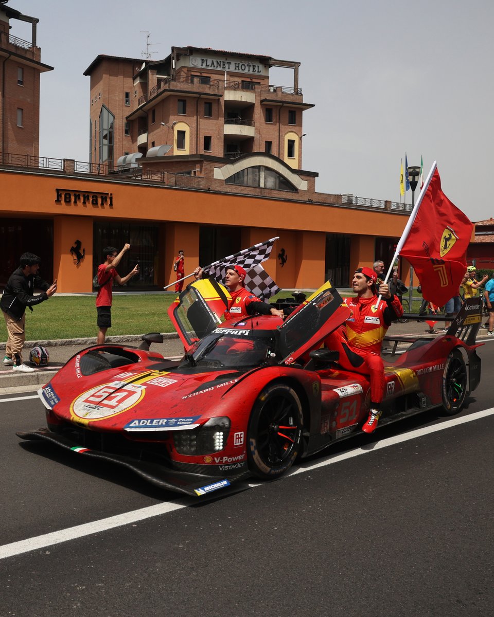 #Ferrari499P on parade! 🎉 What a day! 🤩😍😎

#Ferrari #FerrariHypercar #WEC