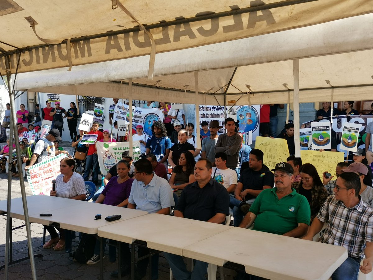 SuchiNOgranjas's tweet photo. Conferencia de prensa de las comunidades de #Suchitoto ante la instalación, sin los respectivos permisos municipales, de la Granja Avícola Salvadoreña. #SuchitotoContraLasGranjas https://t.co/VoXTYpNLdZ