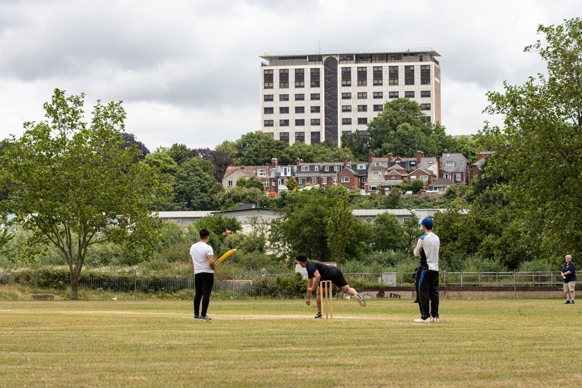 Devon Cricket Foundation (@devoncricket) on Twitter photo 🌍 Today we marked #WorldRefugeeDay with a friendly match at <a href="/exwickcc/">Exwick Cricket Club</a>. Teams were made up of individuals seeking asylum and refugees based in Exeter.
#DevonCricket | #NationalCricketWeek 🌍 Today we marked #WorldRefugeeDay with a friendly match at <a href="/exwickcc/">Exwick Cricket Club</a>. Teams were made up of individuals seeking asylum and refugees based in Exeter.
#DevonCricket | #NationalCricketWeek