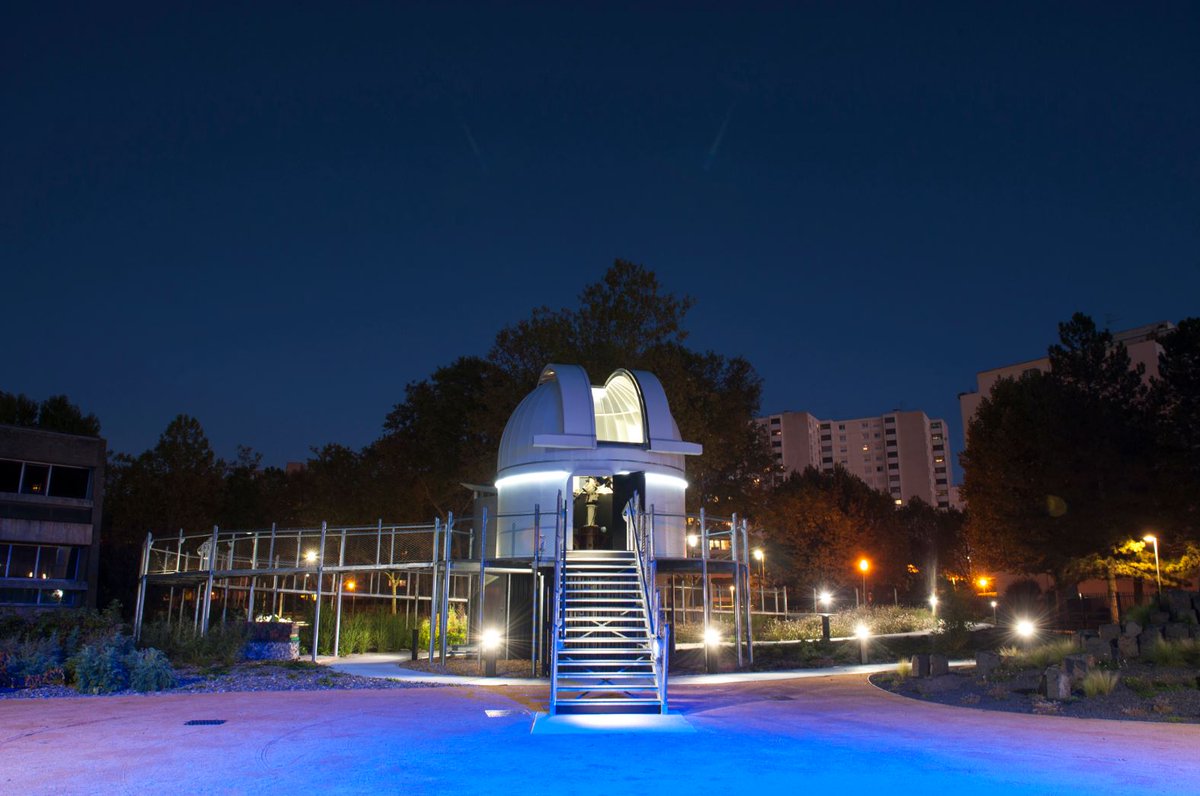 À ne pas manquer : 2 soirées d'observation du ciel nocturne dans le jardin astronomique du Planétarium !
Le 6 et 20 juillet 2023, de 20h30 à 00h30

Réservez votre place dès maintenant : 
billetterie.planetariumvv.com/spectacle?id_s…