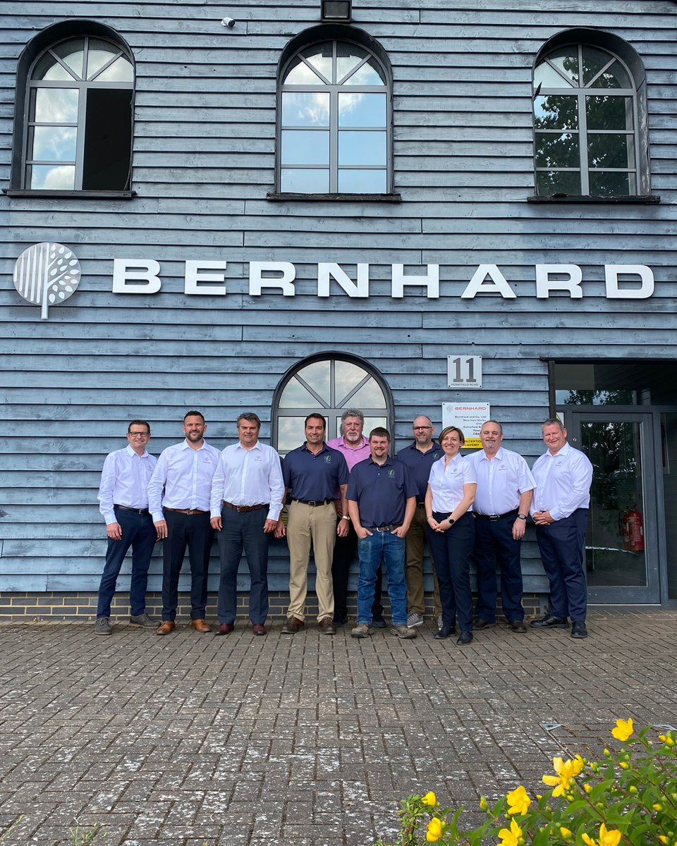 BernhardCompany's tweet photo. New partnership🤝🇨🇦 We're thrilled to announce a new distribution partnership with @OJCompagnie, enhancing our presence in Canada in the region of Quebec. We're excited to partner with a business that is undeniably aligned to our values and principles.  https://t.co/MdKDiCfJXW https://t.co/7l7otCDvdc