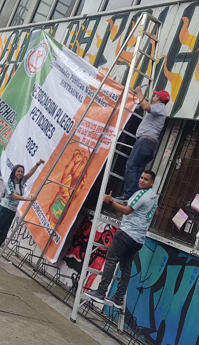 SintraunalUPN's tweet photo. Las y los trabajadores de la UPN se movilizan, en protesta a las reiteradas negativas de la administración, en el reconocimiento de sus derechos sindicales. 
#derechossindicales
#NoSomosMendigos
#RespetoPorLosTrabajadoresDeLaUPN https://t.co/M8YofnEv6r
