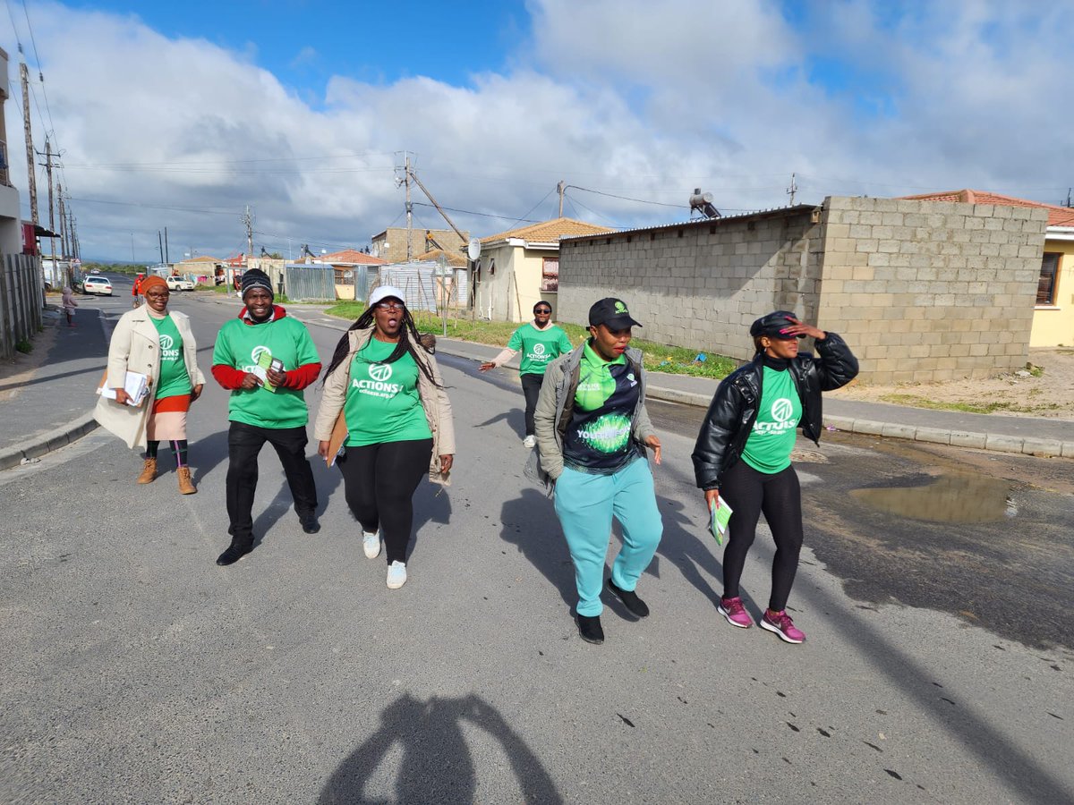 Members of the Women's Forum joined ambassadors in ward 32 for a recruitment drive. Encouraging the Youth to become active participants in democratic processes to remove the ANC government in the upcoming 2024 general elections. #YouthMonth2023 #ActionSAProject2024