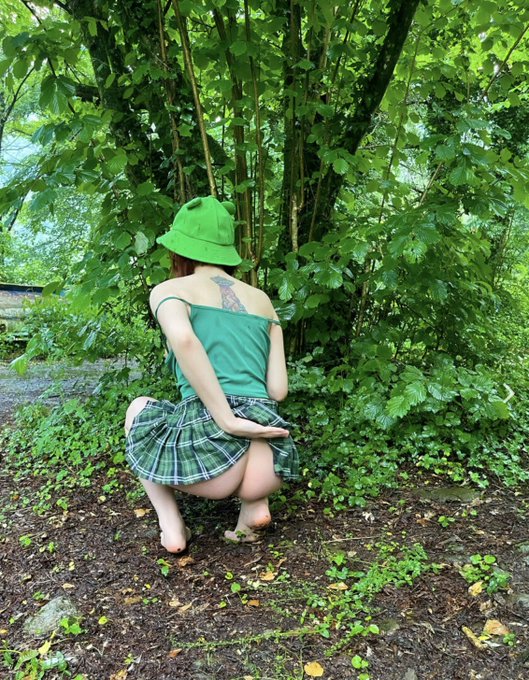 𝐃𝐨 𝐲𝐨𝐮 𝐰𝐚𝐧𝐭 𝐟𝐮𝐜𝐤 𝐦𝐞 𝐨𝐮𝐭𝐝𝐨𝐨𝐫?🌲 You can find more on my OF 💙🤍 ******* 𝐋𝐨 𝐟𝐚𝐜𝐜𝐢𝐚𝐦𝐨 𝐚𝐥𝐥'𝐚𝐩𝐞𝐫𝐭𝐨?🌲 https://t