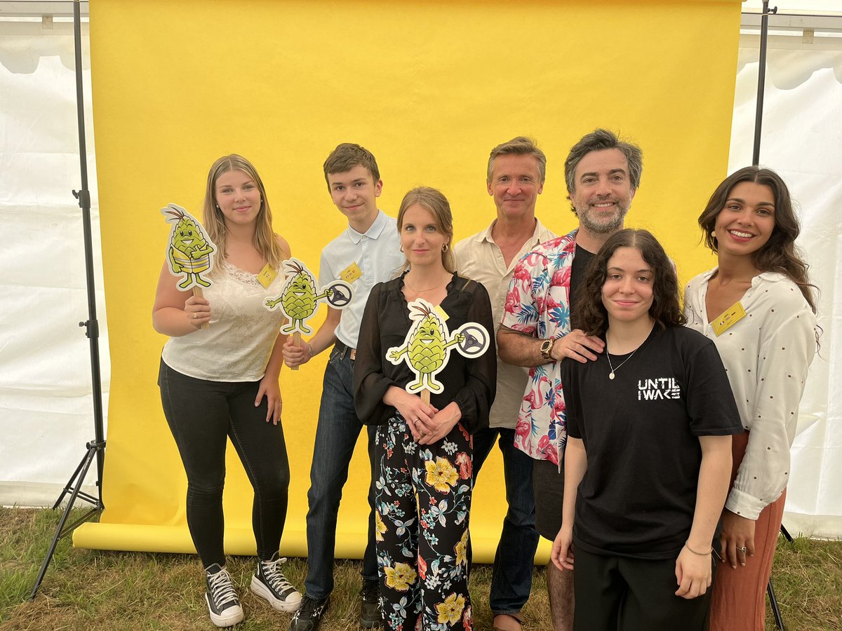 Une sacré Team pour ce #(S)heWorks #ICare 2024 ! Anaïs et Justine, les « pilotes » de <a href="/AgencePJC/">Agence PJC</a> épaulées par Tom et Cassandre nos supers stagiaires, <a href="/AlainCaboche/">Alain Caboche</a> pour le photocall et l’équipe de YUMIE pour les T Shirts imprimés ! @a63_landes <a href="/ASECAP_EU/">ASECAP</a>  <a href="/ASFAutoroutes/">ASFA Autoroutes</a>