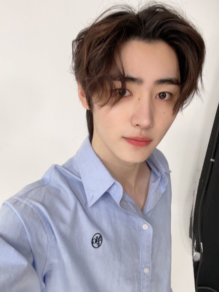hoonpenguu's tweet photo. SIGE https://t.co/lU54TMSZ5L