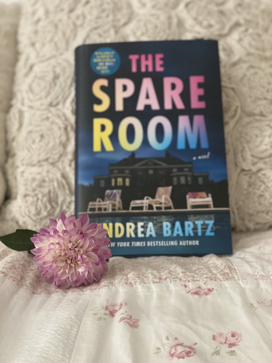 #TheSpareRoom by my friend @andibartz is out now! People Magazine called her new domestic suspense, about a lockdown love triangle that turns deadly, 'a fresh and sexy ride, perfect for reading poolside.' Order here! bookshop.org/p/books/the-sp…