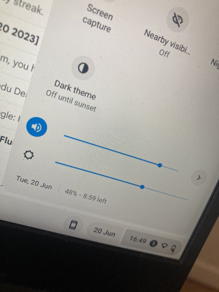 Masai_Williams's tweet image. #longbatterylife is just one of the many reasons I’ve used a Chromebook as my primary computer for at least ten years now!