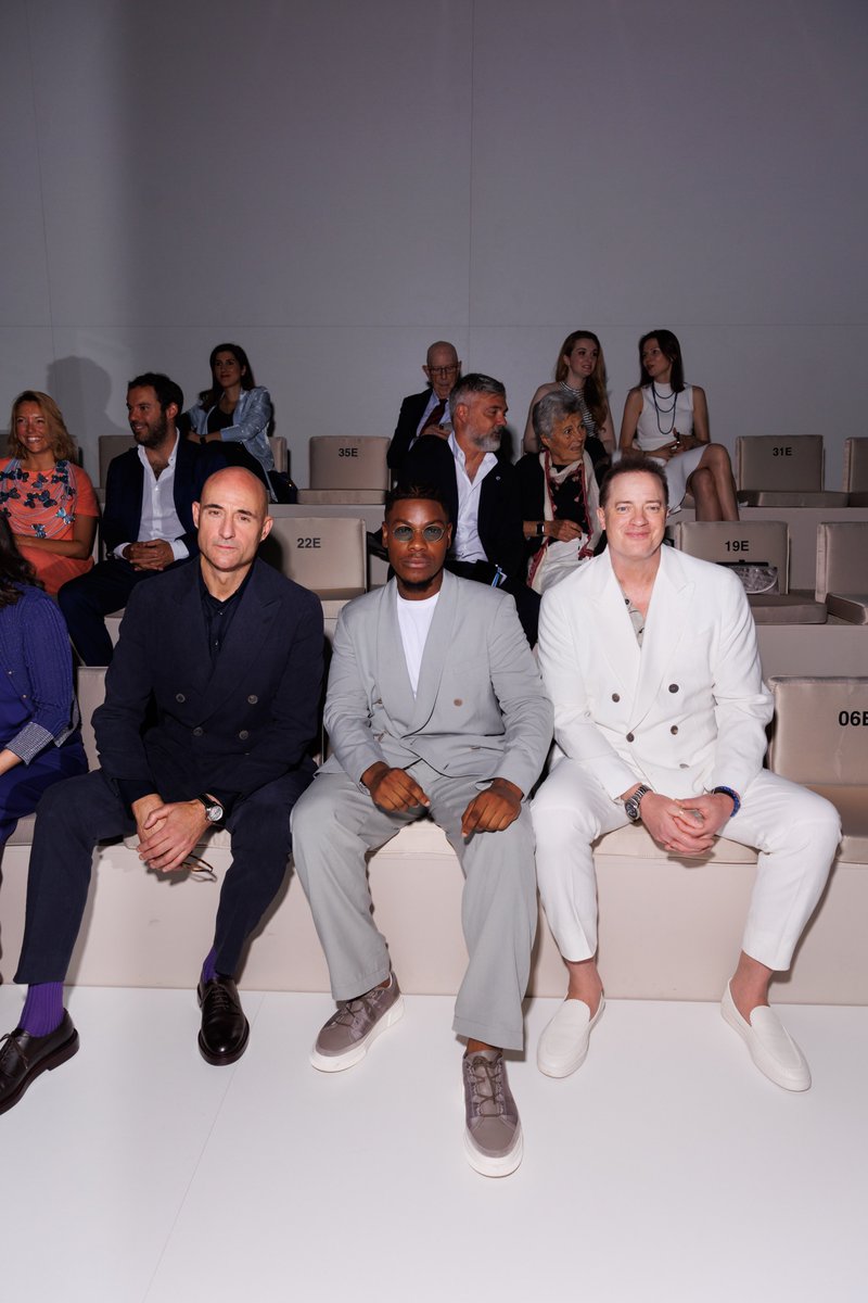 armani's tweet image. Special guests in Via Borgonuovo ready to watch the Giorgio Armani SS24 Men’s show. 
Credits: @germanlarkin 

@regejean @jarenjacksonjr @JohnBoyega
#MarkStrong #BrendanFraser