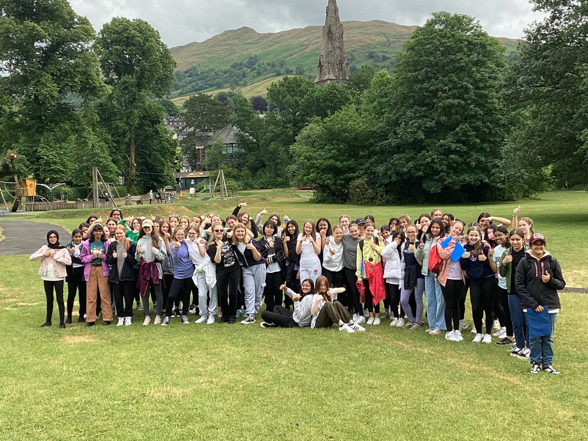 Ambleside with 8G, 8S and 1/2 of 8B! Pupils greatly enjoyed the different activities, which allowed them to explore Ambleside🌎🌞 @BoltonSch @LynneDKyle @Philip_Britton @BSGDLowerSchool @BSGDOutdoors