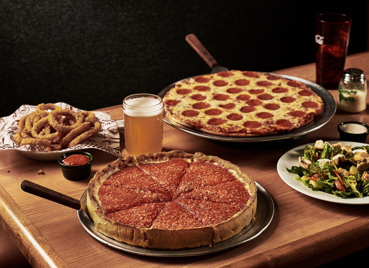 WITHOUT GOOGLING, name a famous historic battle - deep dish vs. thin crust pizza